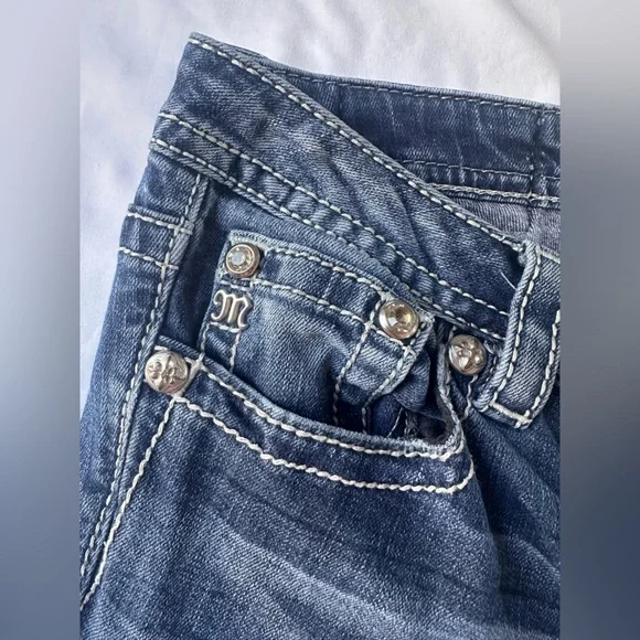 Miss Me Signature Ankle Skinny Jeans with Embellished Pockets - Picture 6 of 8